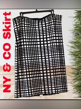🖤 New York & Company Black and White plaid Pencil Skirt Stretchy SZ:XL Like New